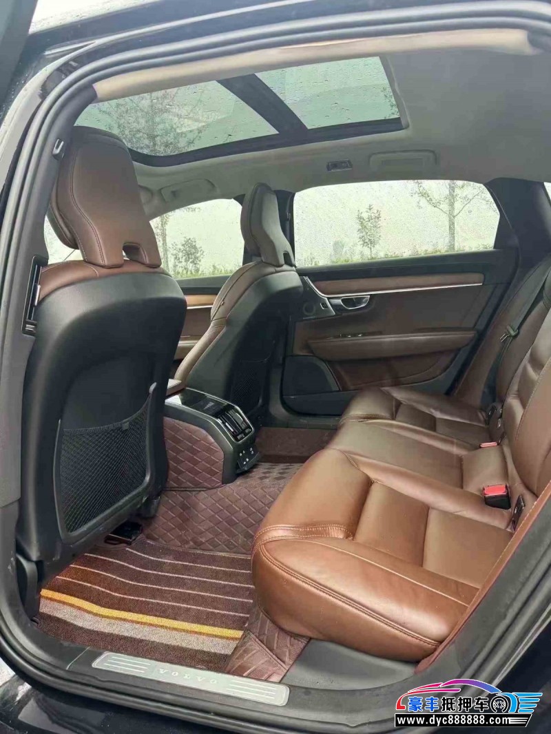 19年沃尔沃S90轿车抵押车出售