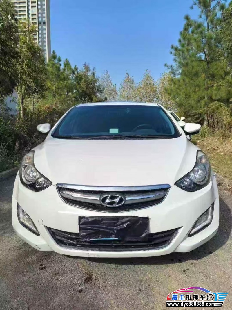 16年现代朗动轿车抵押车出售