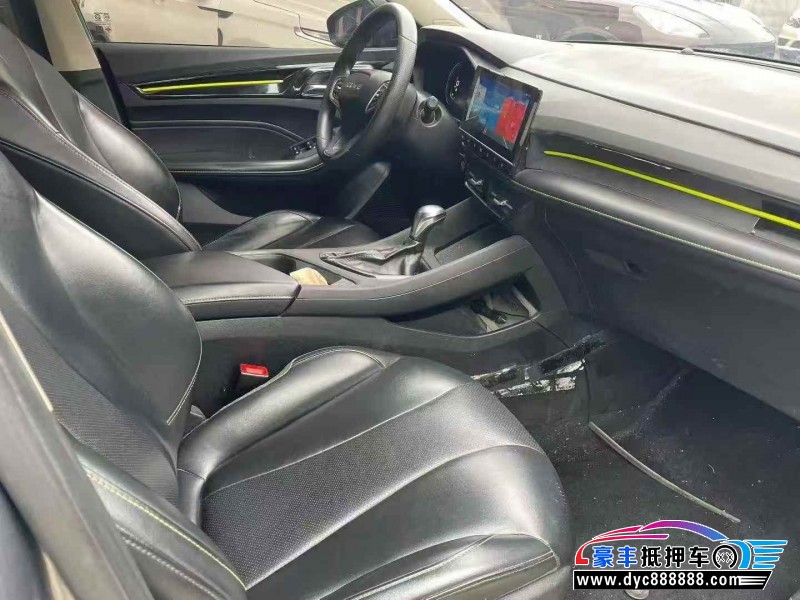 21年荣威i5轿车抵押车出售