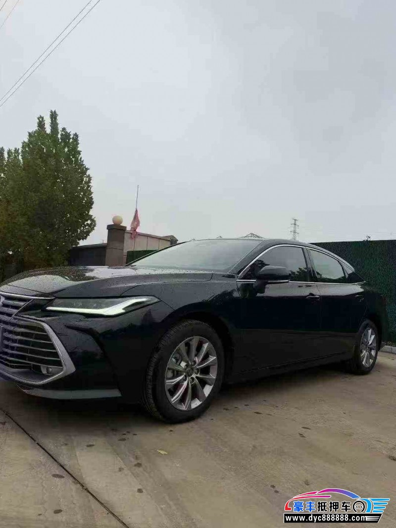 25年丰田亚洲龙轿车抵押车出售