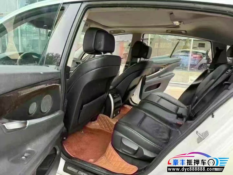 13年宝马5系GT轿车抵押车出售
