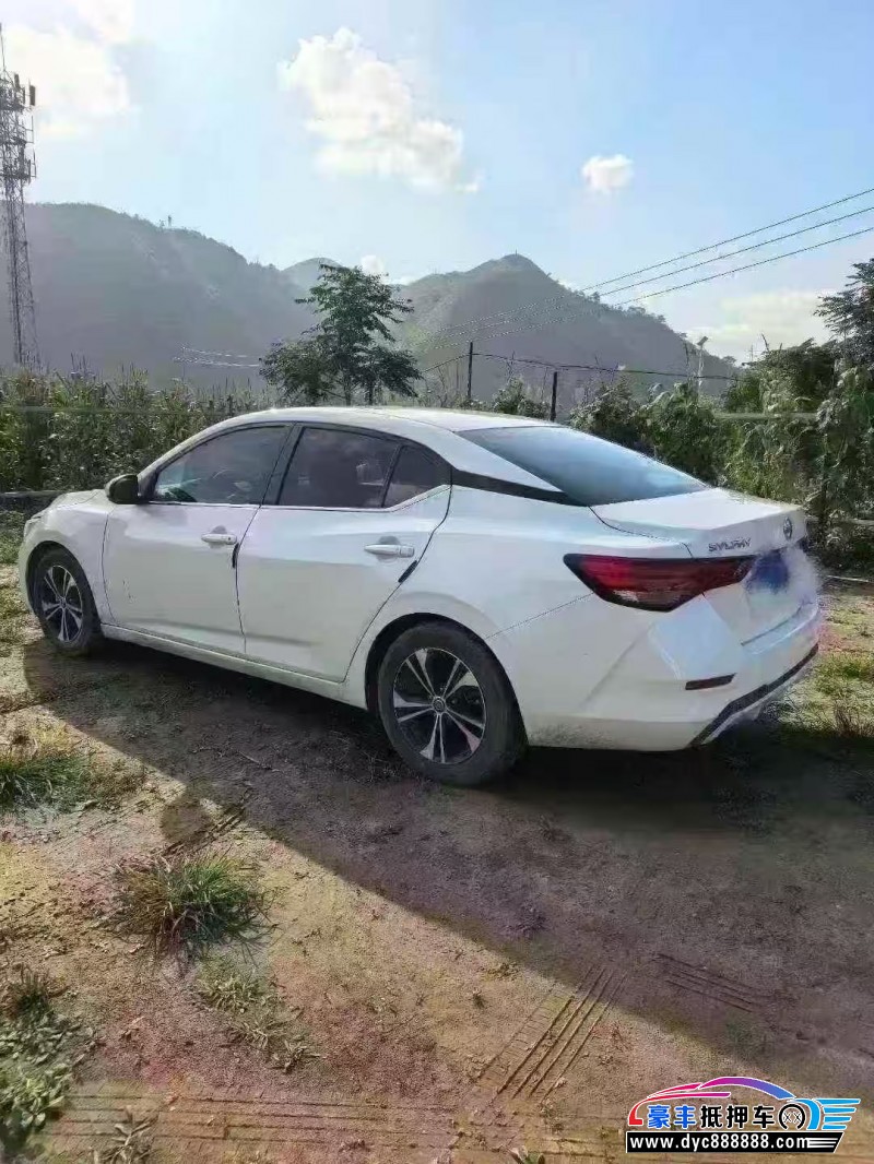 20年日产轩逸轿车抵押车出售