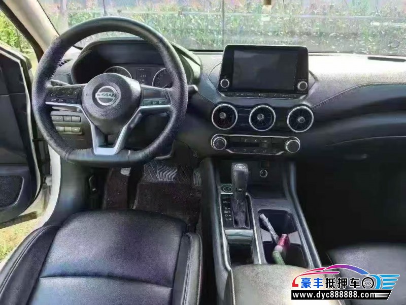 20年日产轩逸轿车抵押车出售