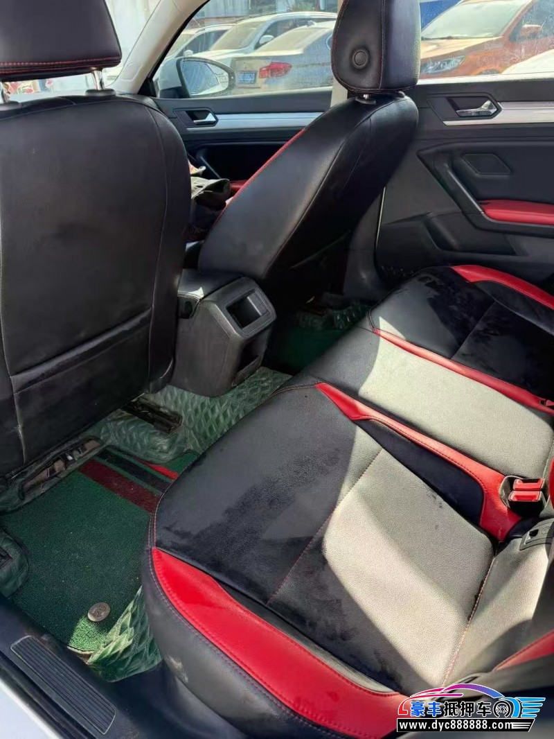 21年大众凌渡轿车抵押车出售