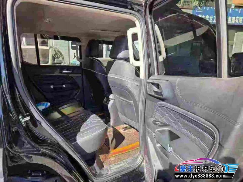 24年WEY坦克300轿车抵押车出售