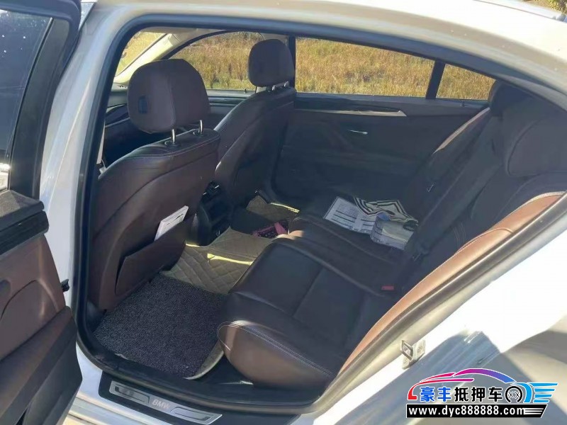 17年宝马5系轿车抵押车出售