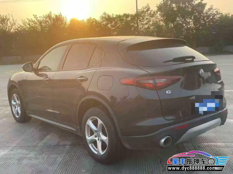 19年阿尔法·罗密欧Stelvio轿车抵押车出售