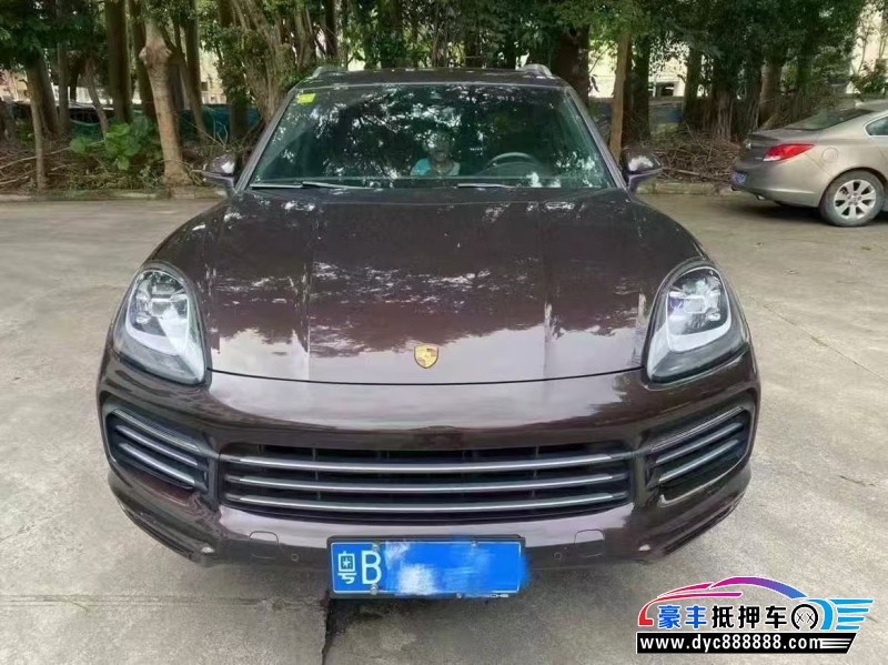 21年保时捷卡宴轿车抵押车出售