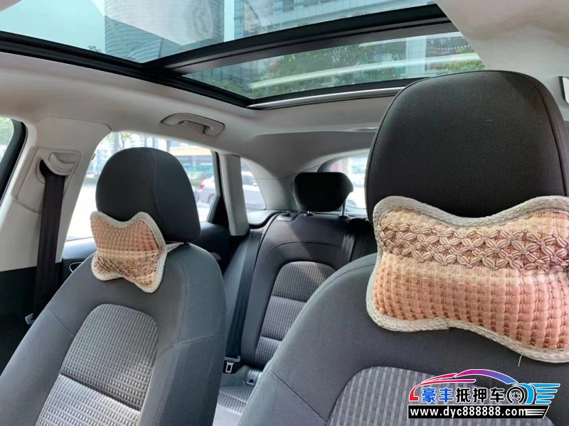 15年奥迪Q3轿车抵押车出售