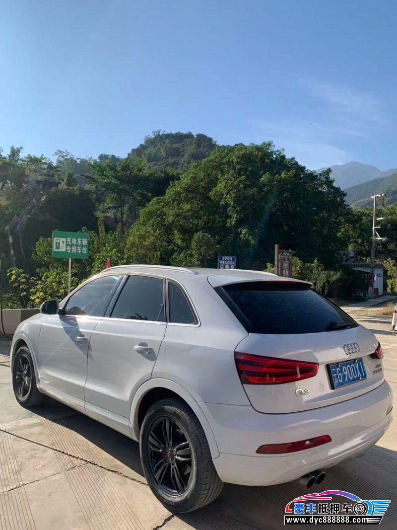 16年奥迪Q3轿车抵押车出售