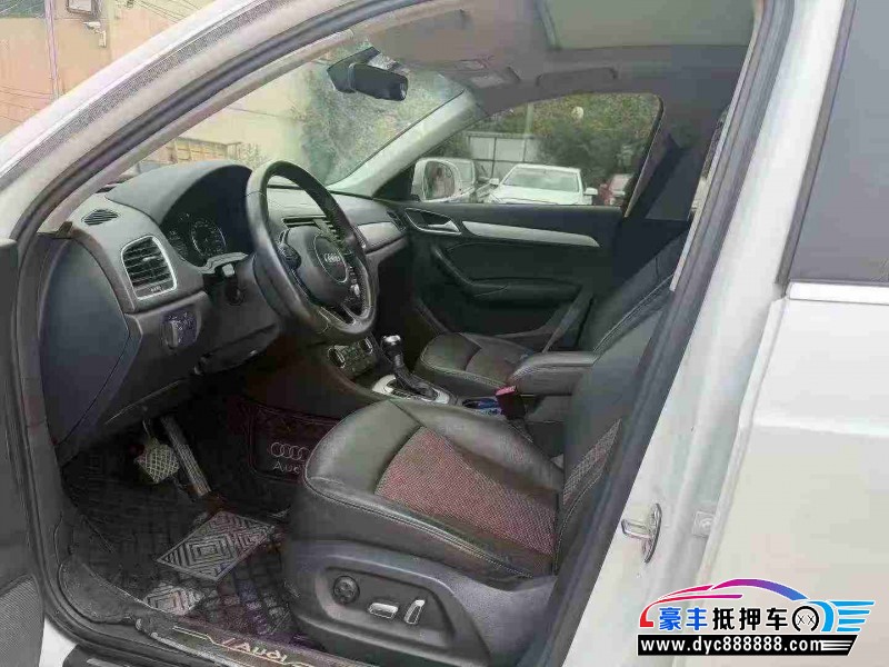 17年奥迪Q3轿车抵押车出售