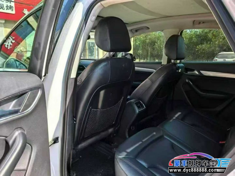 15年奥迪Q3轿车抵押车出售