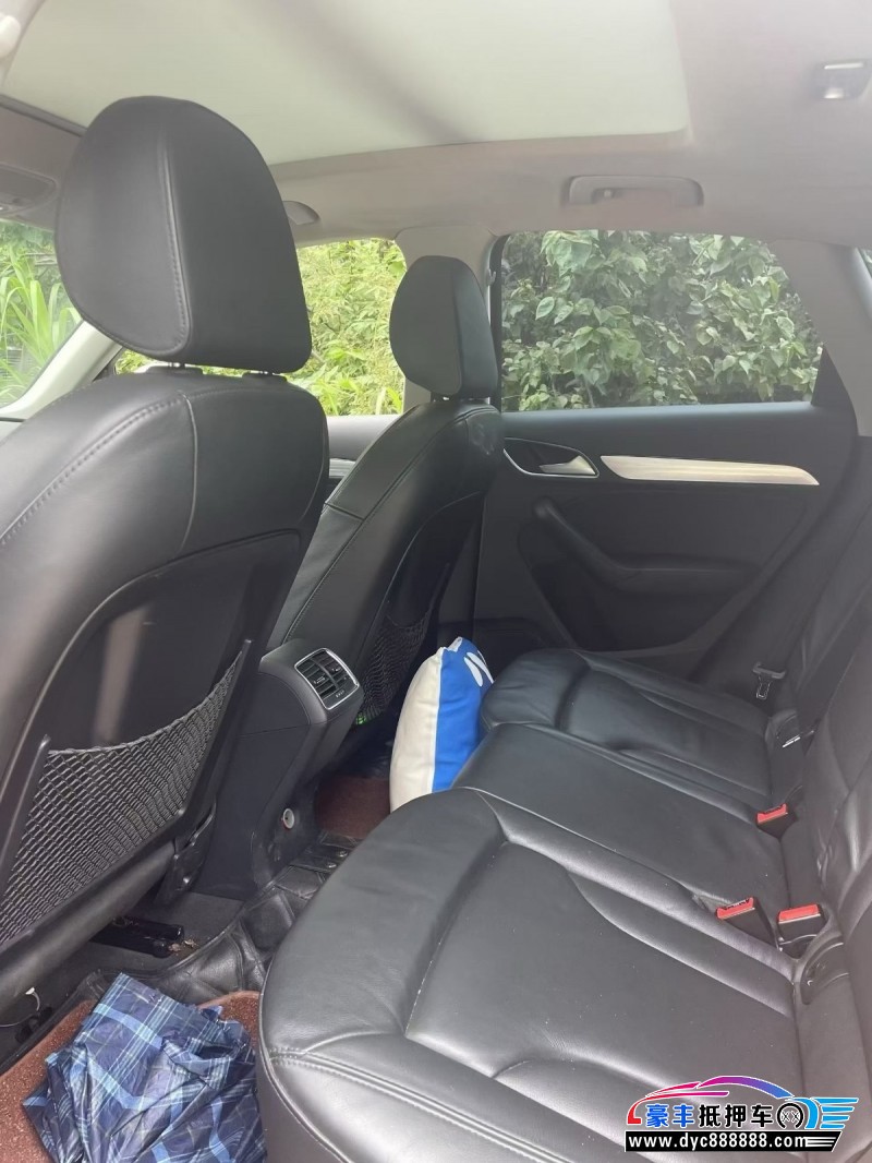 15年奥迪Q3轿车抵押车出售