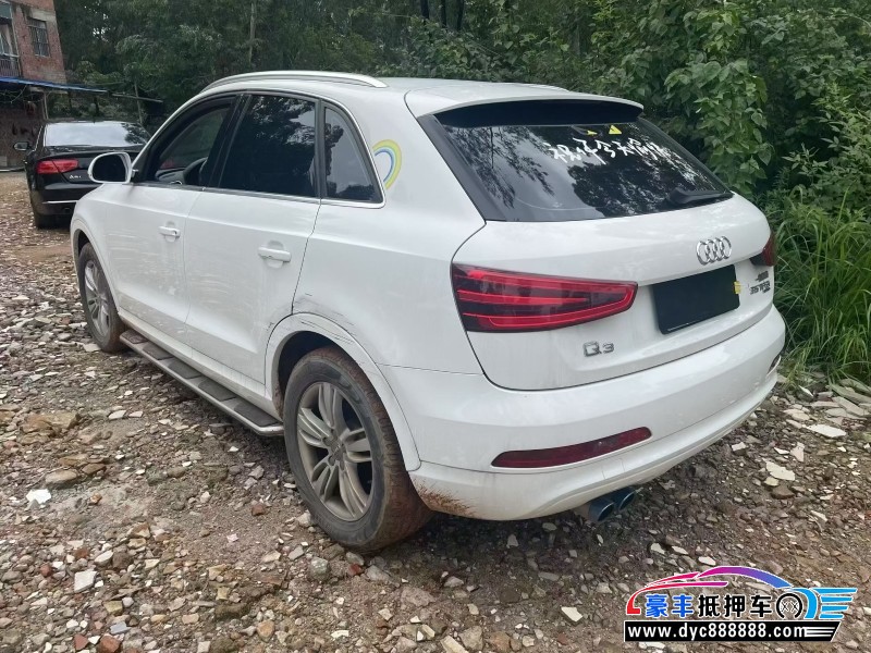 15年奥迪Q3轿车抵押车出售