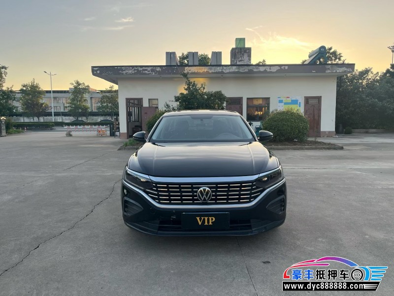 抵押车出售22年大众帕萨特轿车