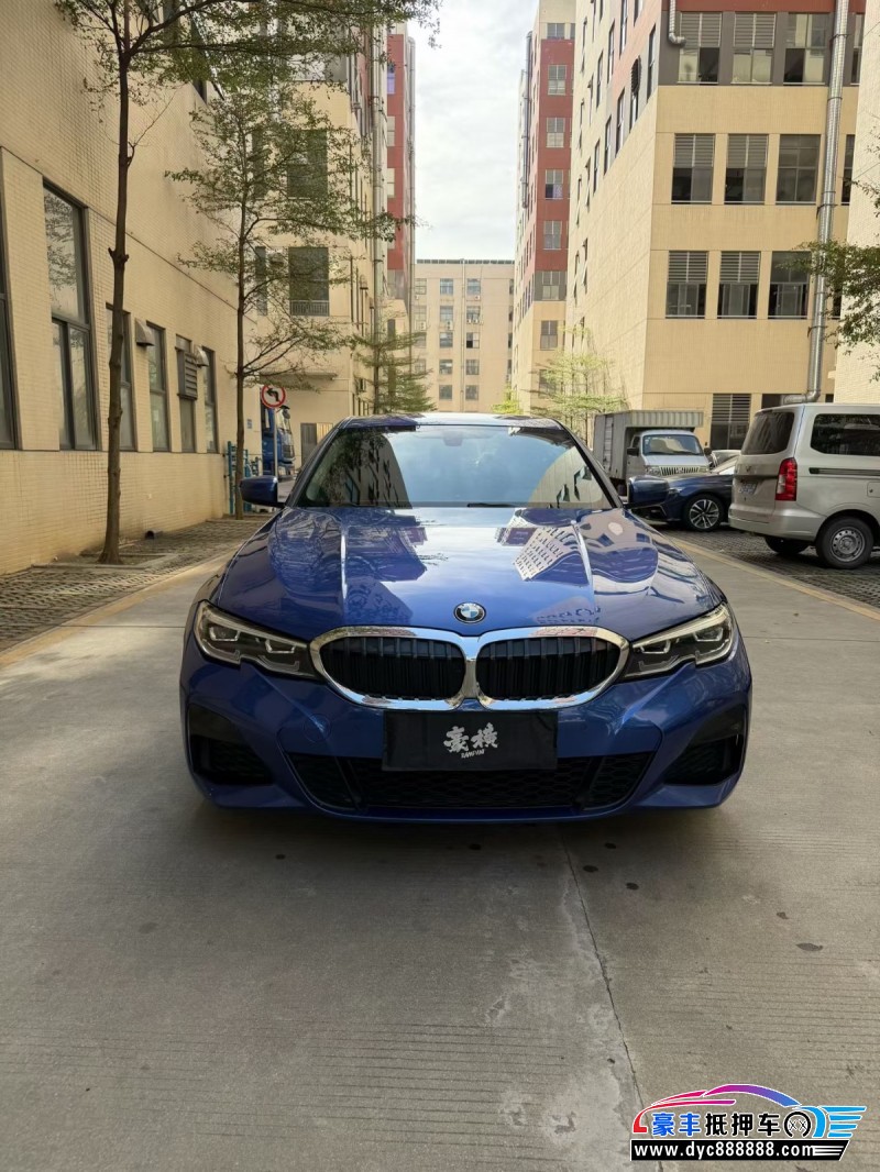 21年宝马3系轿车抵押车出售