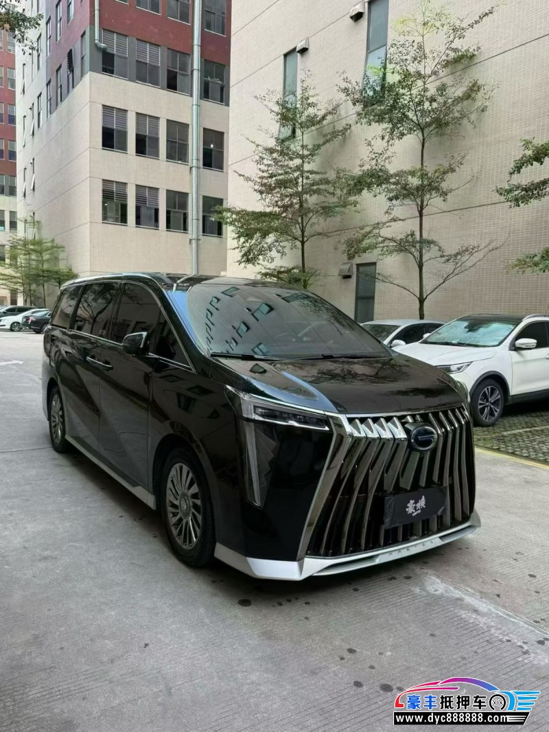 23年传祺M8轿车抵押车出售