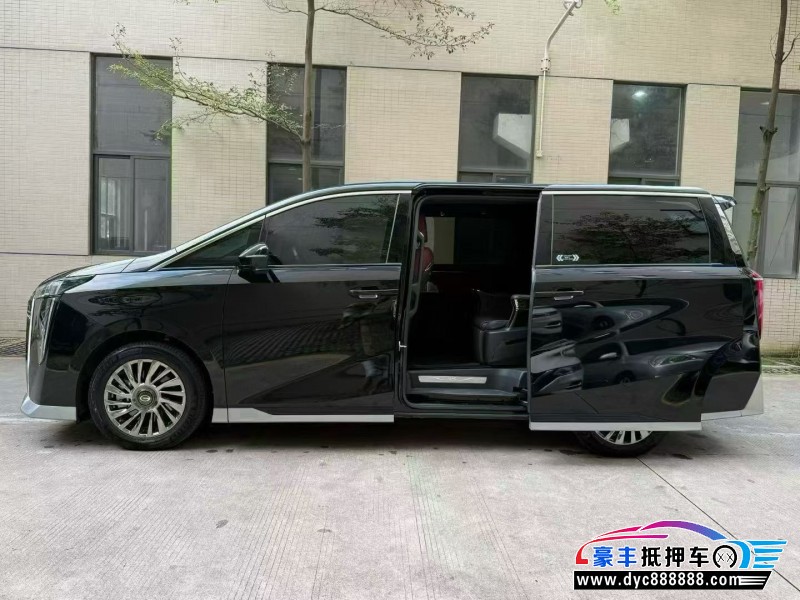 23年传祺M8轿车抵押车出售