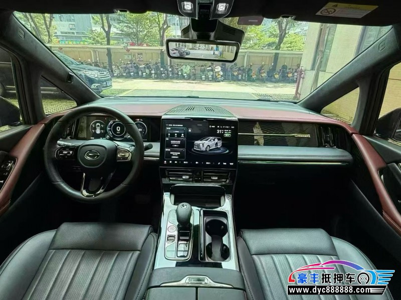 23年传祺M8轿车抵押车出售