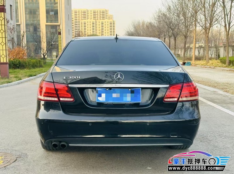 14年奔驰E轿车抵押车出售