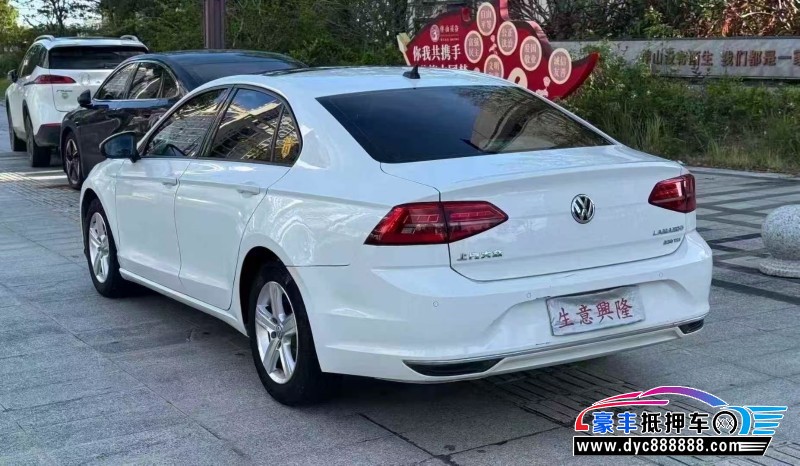 22年大众凌渡轿车抵押车出售