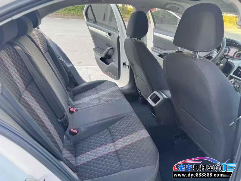 22年大众凌渡轿车抵押车出售