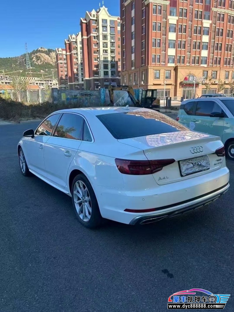 19年奥迪A4L轿车抵押车出售