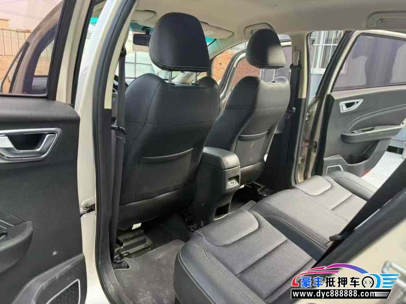 19年吉利远景X3轿车抵押车出售