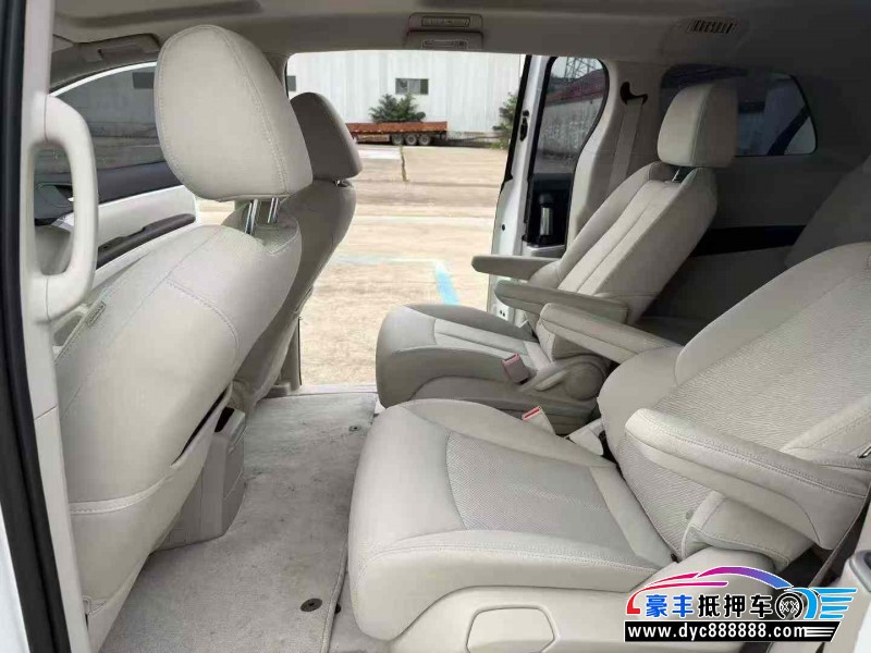 23年别克GL8轿车抵押车出售