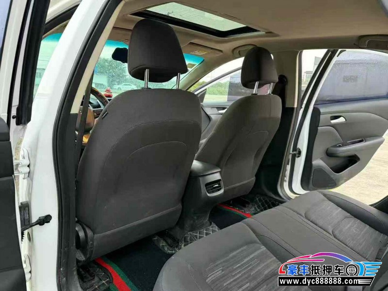 20年雪佛兰科鲁泽轿车抵押车出售