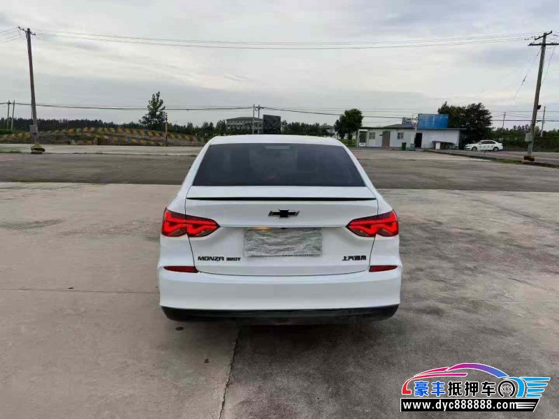 20年雪佛兰科鲁泽轿车抵押车出售