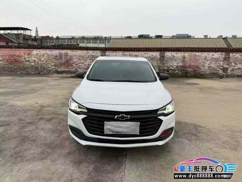 抵押车出售20年雪佛兰科鲁泽轿车