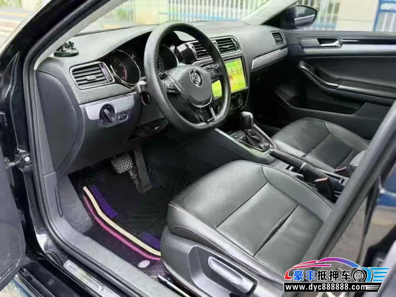 18年大众速腾轿车抵押车出售