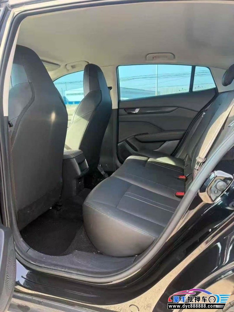 24年东风风神奕炫轿车抵押车出售