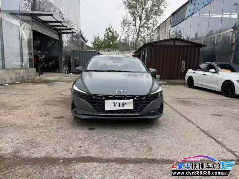 抵押车出售21年现代伊兰特轿车