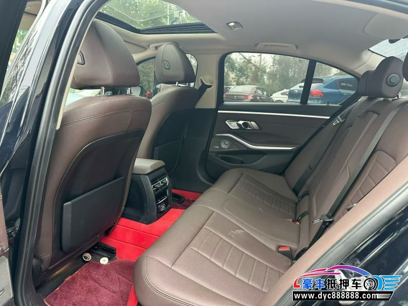 21年宝马3系轿车抵押车出售