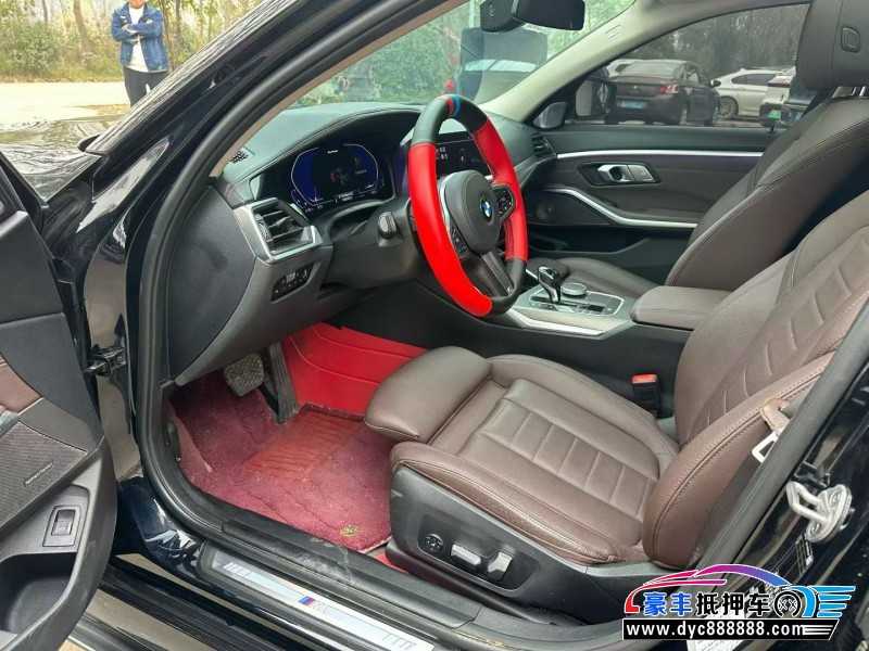 21年宝马3系轿车抵押车出售