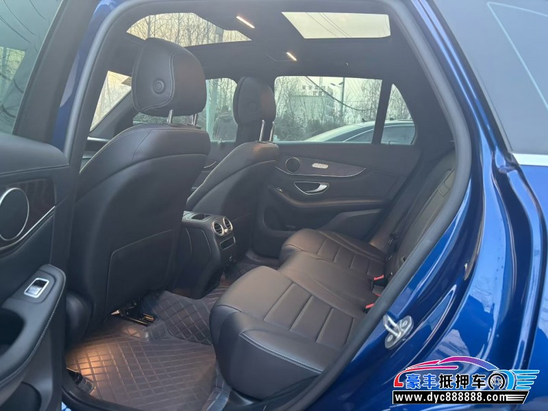 20年奔驰GLC轿车抵押车出售