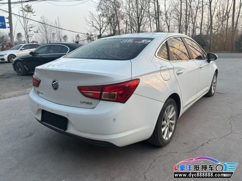 16年别克君威轿车抵押车出售