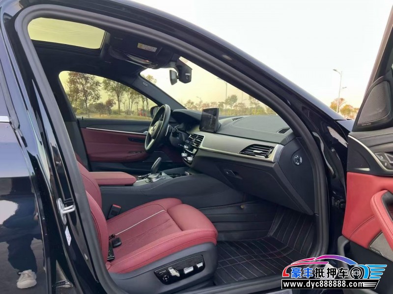 22年宝马5系轿车抵押车出售