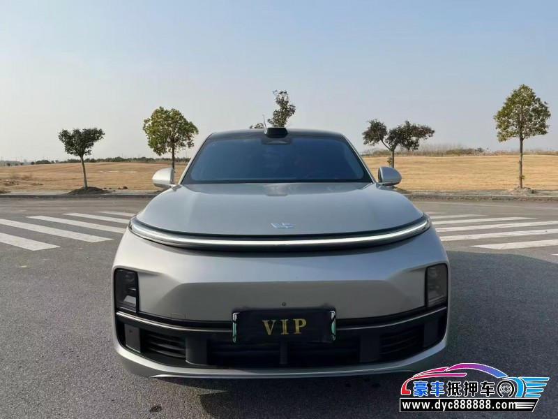 22年理想L9轿车抵押车出售