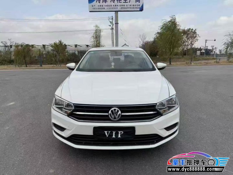 17年大众宝来轿车抵押车出售