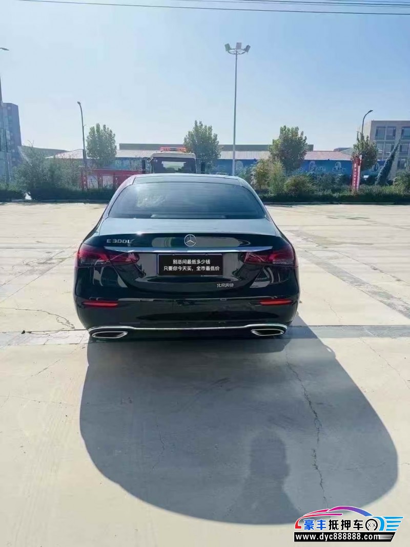 23年奔驰E轿车抵押车出售