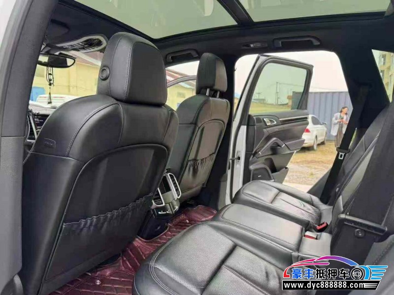 13年保时捷卡宴轿车抵押车出售