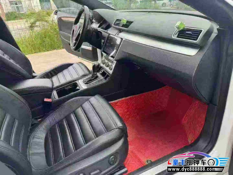 15年大众CC轿车抵押车出售