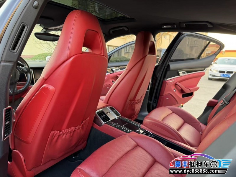 15年保时捷帕纳梅拉轿车抵押车出售