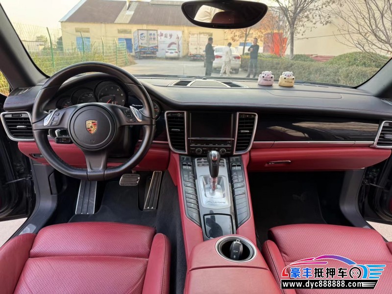 15年保时捷帕纳梅拉轿车抵押车出售