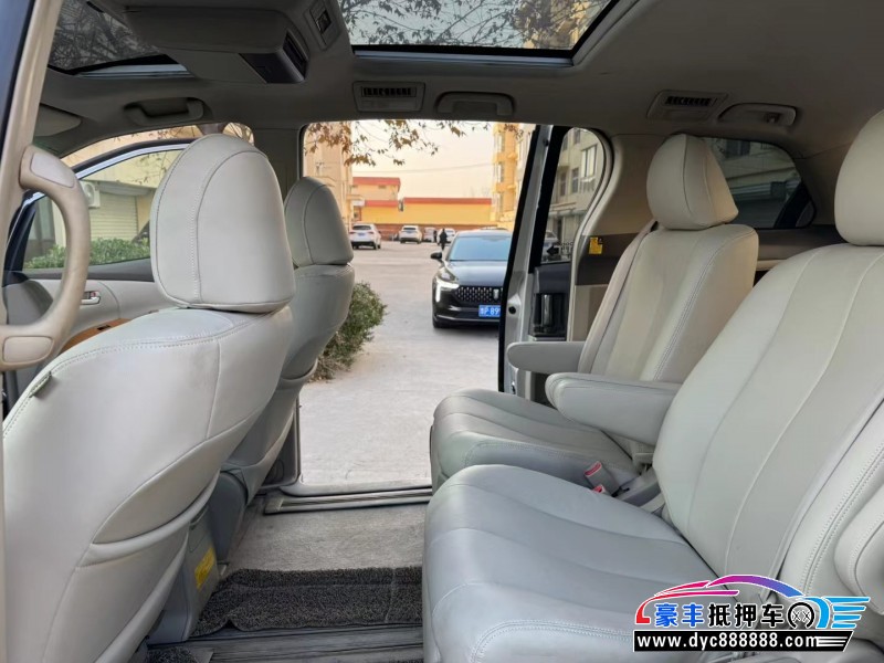 10年丰田普瑞维亚轿车抵押车出售