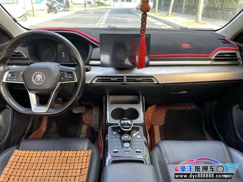 23年比亚迪秦轿车抵押车出售