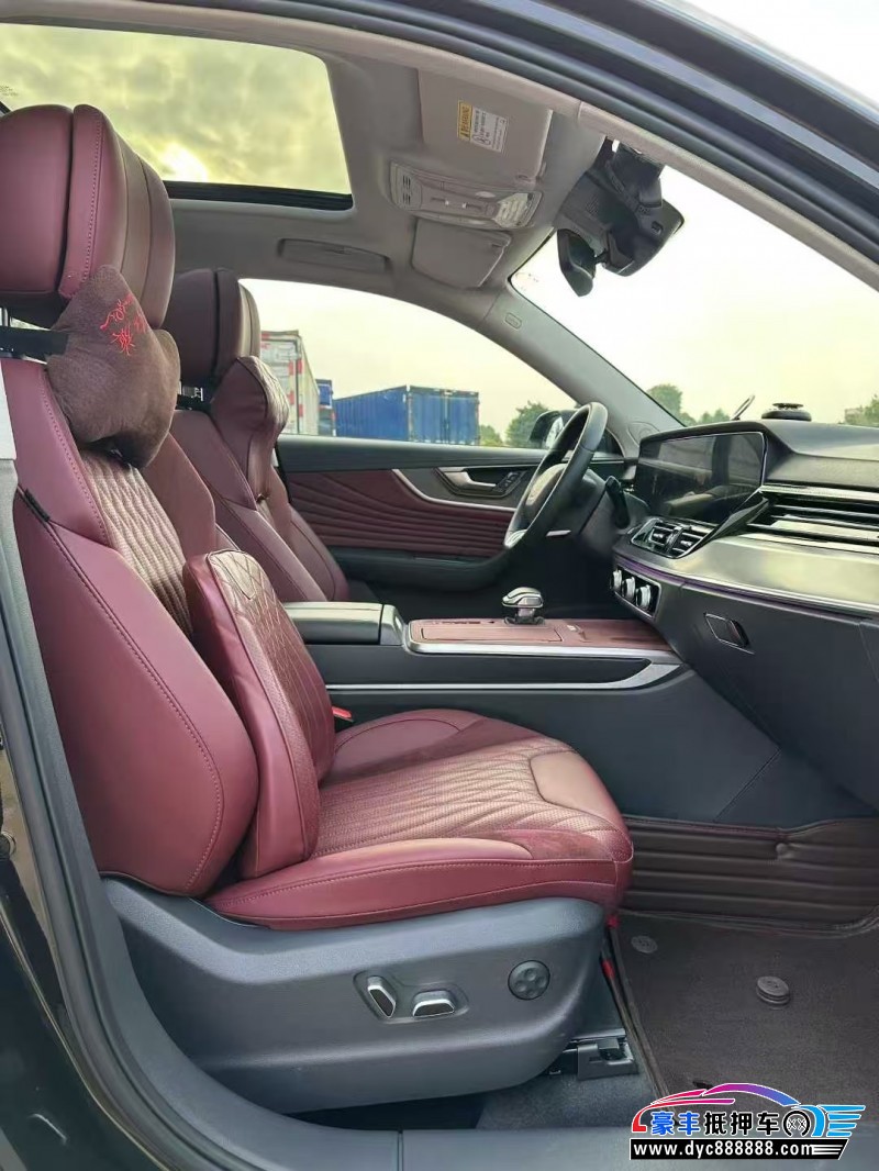 24年红旗HS5轿车抵押车出售